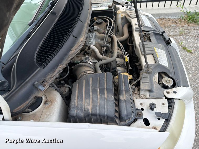 image for item NA9501 2006 Dodge Caravan van