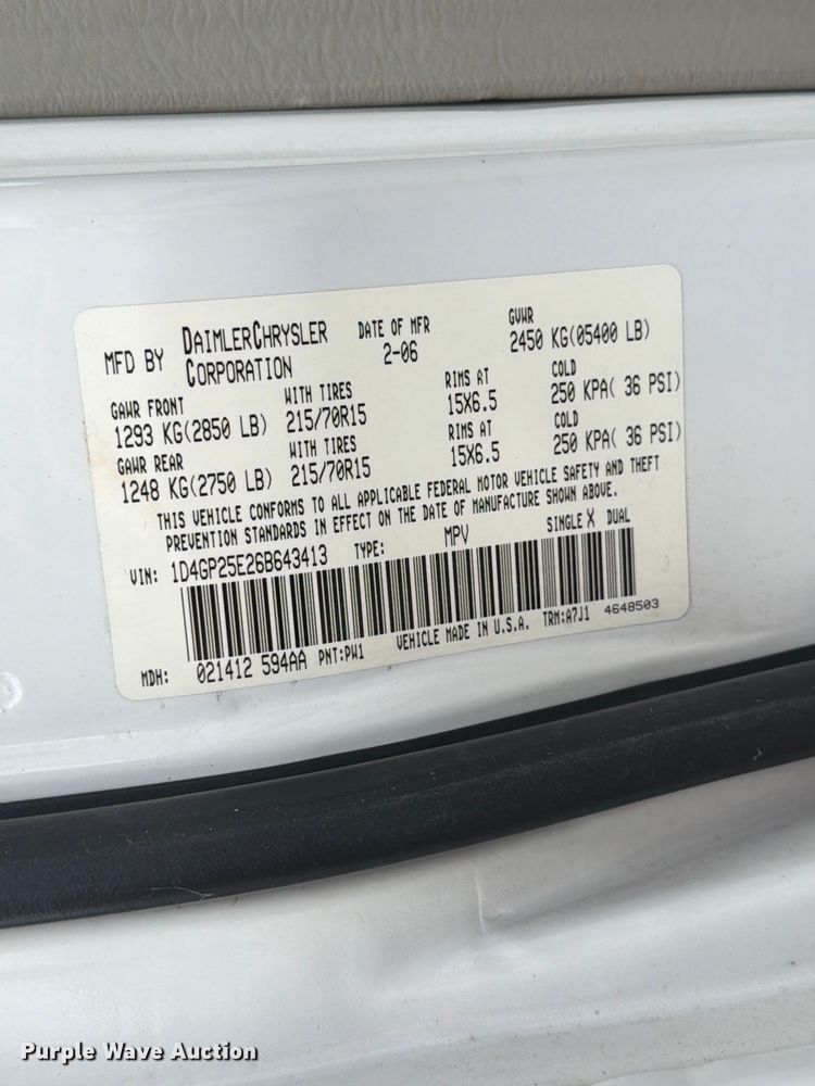 image for item NA9501 2006 Dodge Caravan van