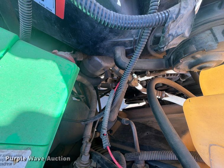 image for item NA9542 2001 Chevrolet Express 3500 shuttle bus