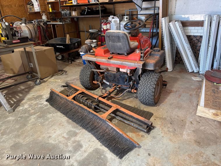 image for item NA9546 Smithco Super Star 42-000-F bunker rake