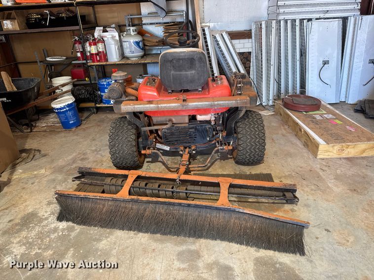 image for item NA9546 Smithco Super Star 42-000-F bunker rake