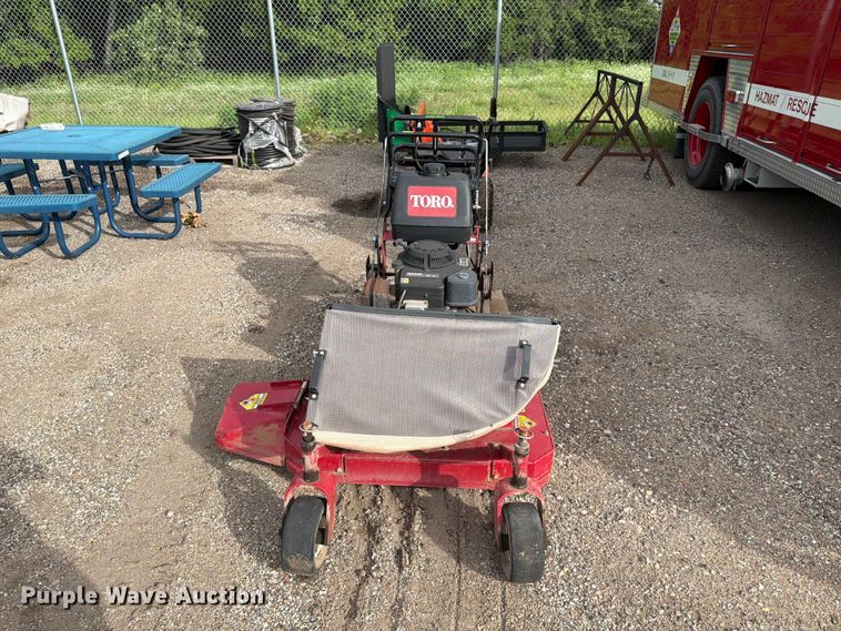image for item NF9775 Toro Proline push mower