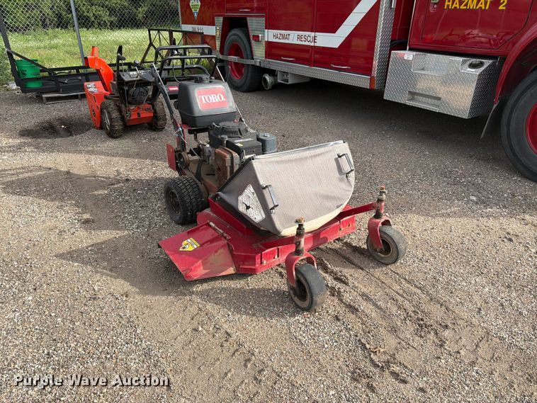 image for item NF9775 Toro Proline push mower