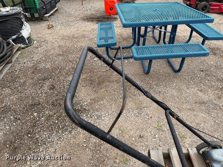 image for item NF9778 Yard tools