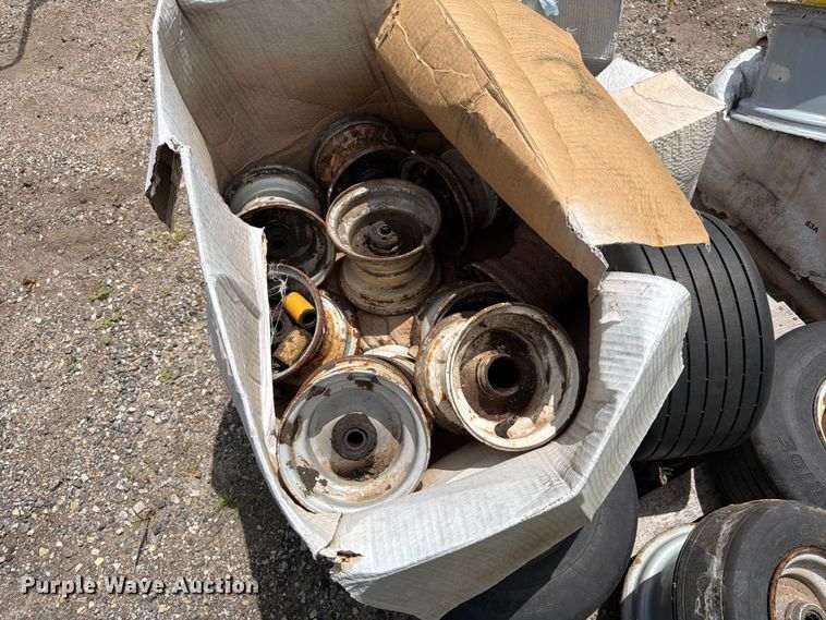 image for item NF9780 Lawn mower tires and wheels