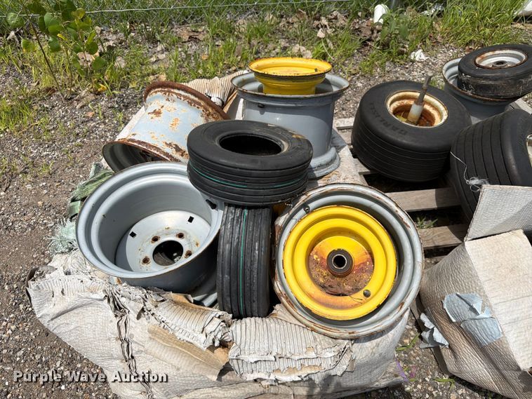 image for item NF9780 Lawn mower tires and wheels