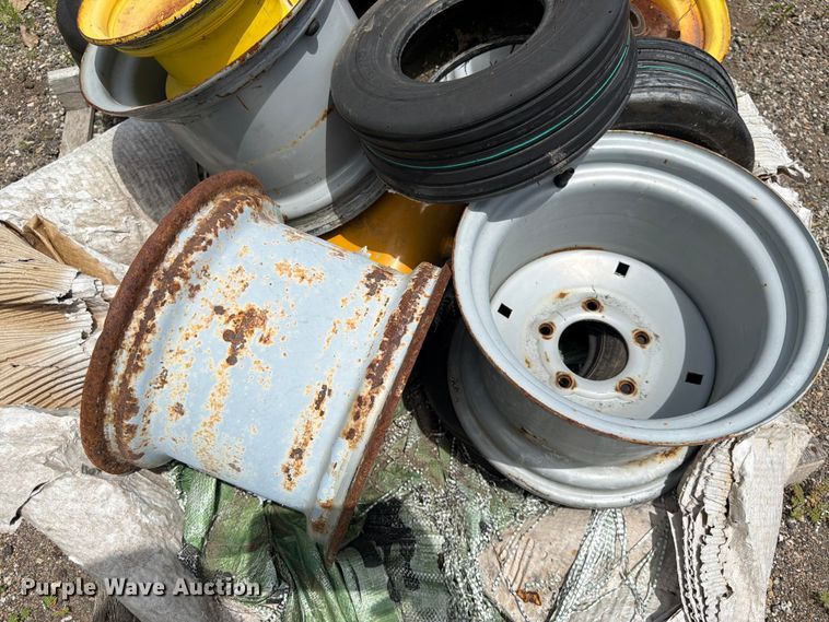 image for item NF9780 Lawn mower tires and wheels