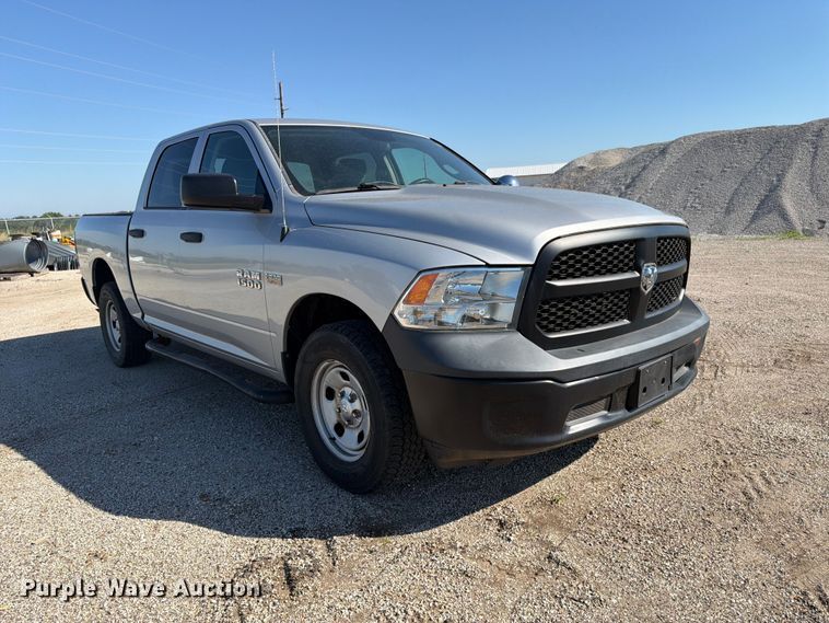 image for item NJ9051 2014 RAM 1500 Crew Cab pickup truck