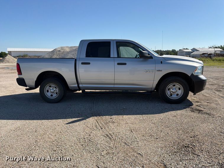 image for item NJ9051 2014 RAM 1500 Crew Cab pickup truck