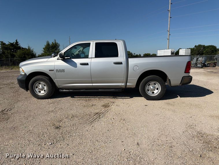 image for item NJ9051 2014 RAM 1500 Crew Cab pickup truck