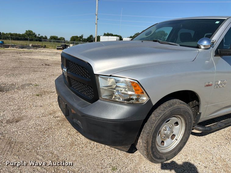 image for item NJ9051 2014 RAM 1500 Crew Cab pickup truck