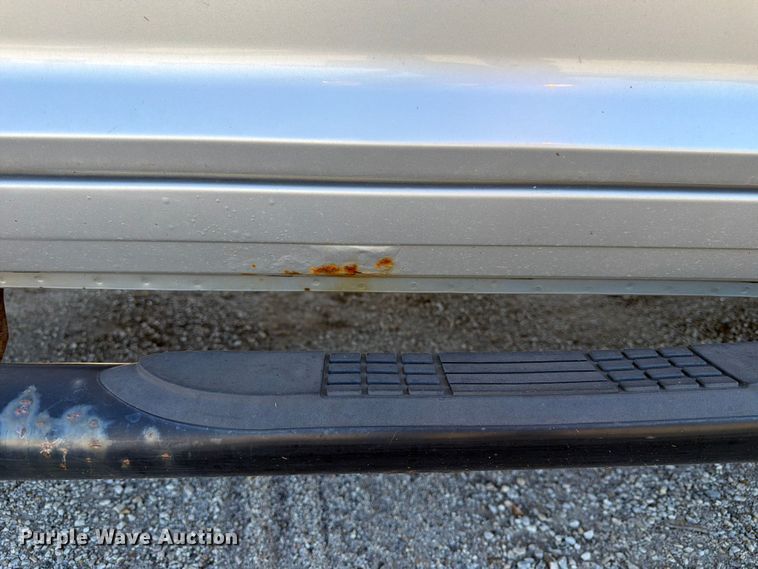 image for item NJ9051 2014 RAM 1500 Crew Cab pickup truck