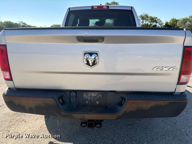 image for item NJ9051 2014 RAM 1500 Crew Cab pickup truck