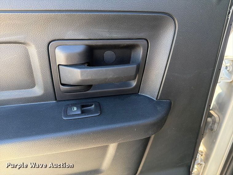 image for item NJ9051 2014 RAM 1500 Crew Cab pickup truck