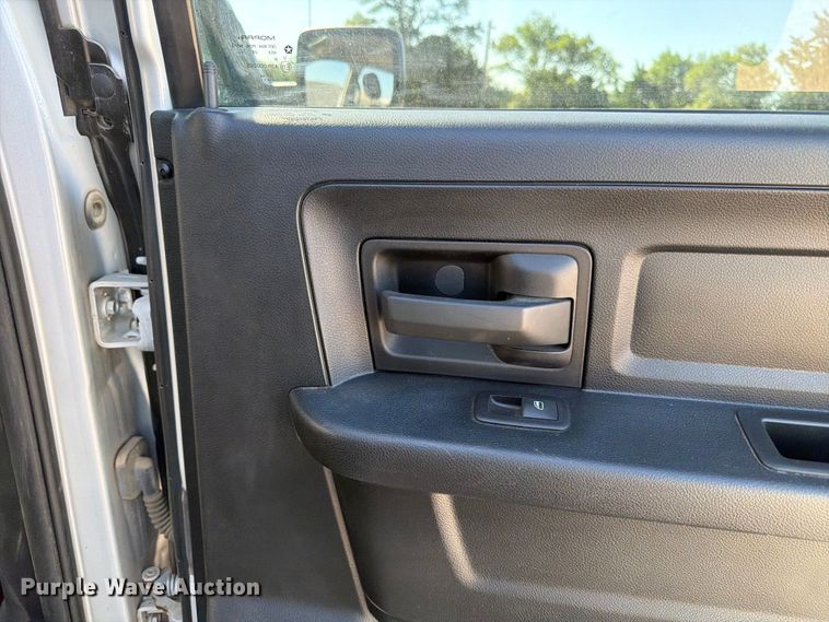 image for item NJ9051 2014 RAM 1500 Crew Cab pickup truck