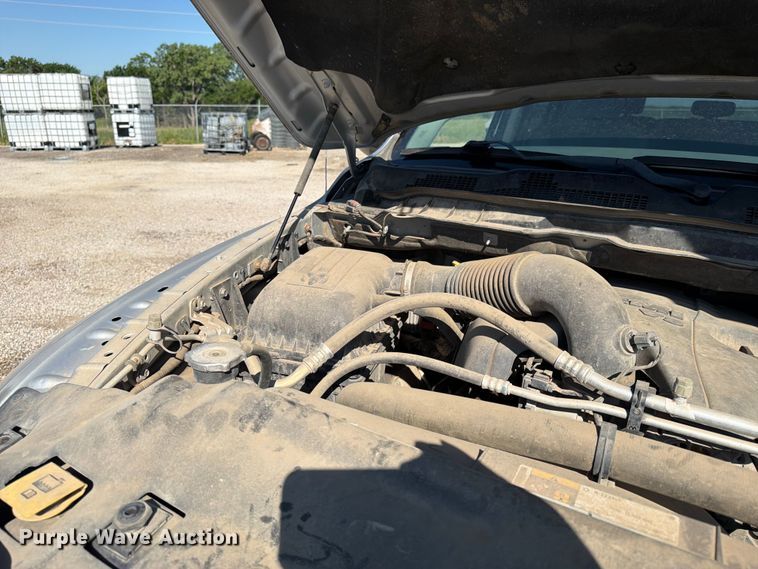 image for item NJ9051 2014 RAM 1500 Crew Cab pickup truck