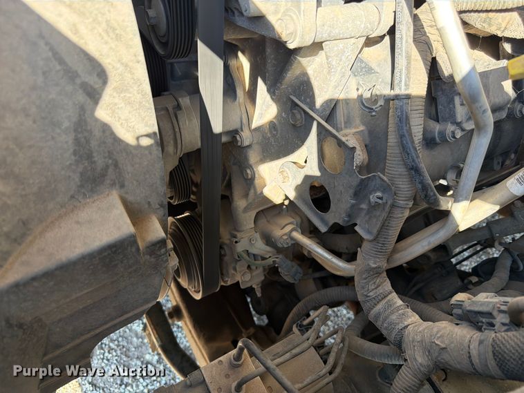 image for item NJ9051 2014 RAM 1500 Crew Cab pickup truck