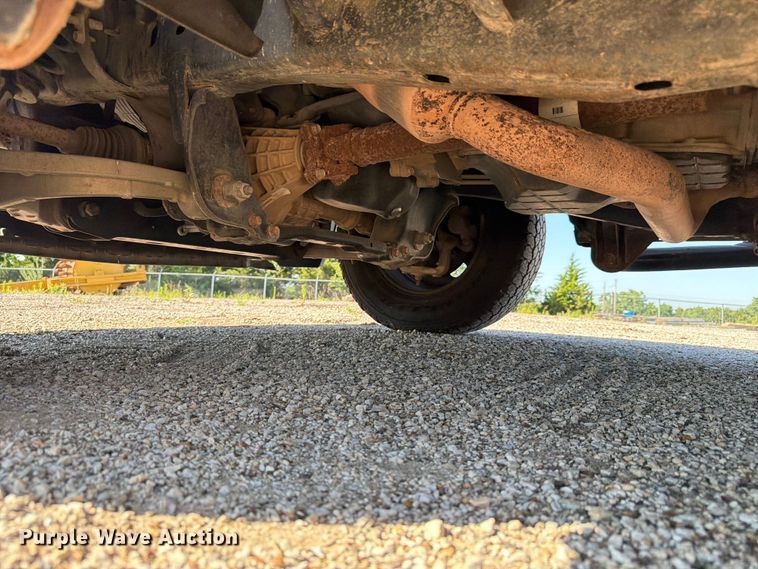 image for item NJ9051 2014 RAM 1500 Crew Cab pickup truck