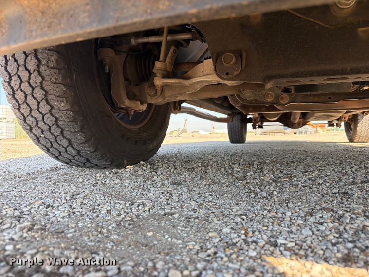 image for item NJ9051 2014 RAM 1500 Crew Cab pickup truck