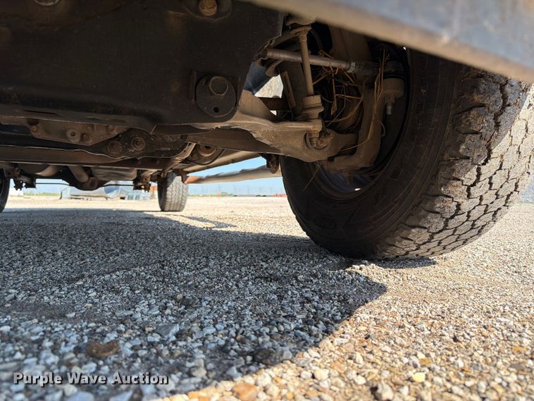 image for item NJ9051 2014 RAM 1500 Crew Cab pickup truck
