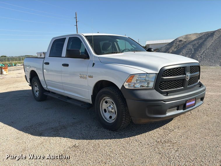 image for item NJ9052 2016 RAM 1500 Crew Cab pickup truck