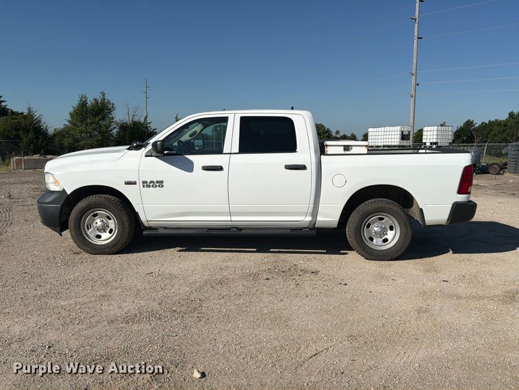 image for item NJ9052 2016 RAM 1500 Crew Cab pickup truck