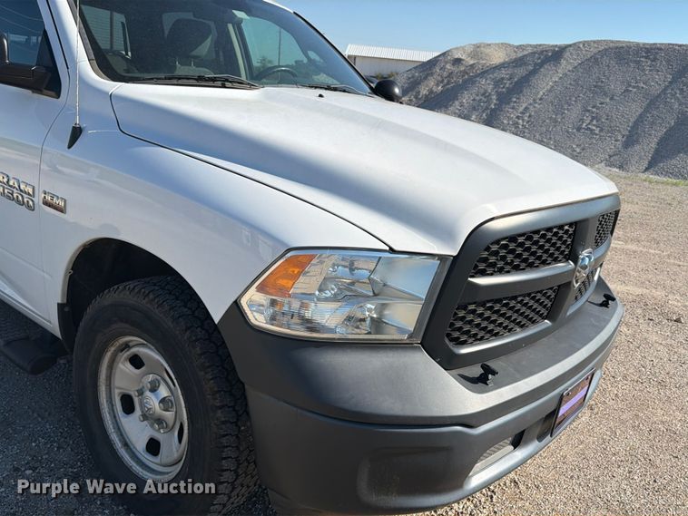 image for item NJ9052 2016 RAM 1500 Crew Cab pickup truck