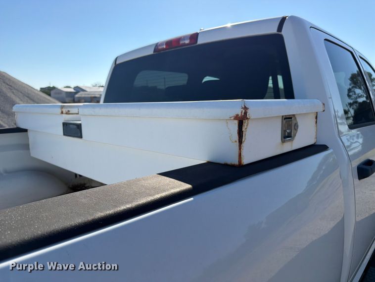 image for item NJ9052 2016 RAM 1500 Crew Cab pickup truck