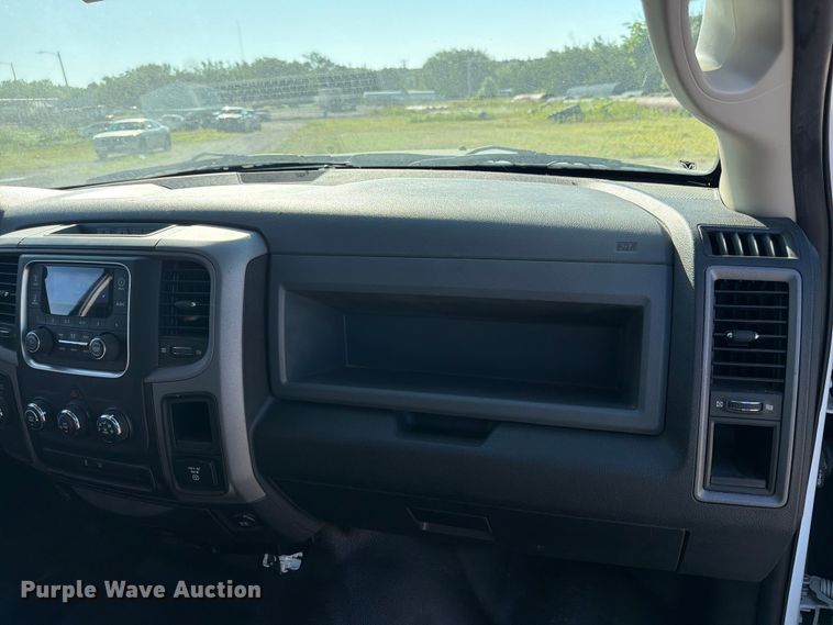 image for item NJ9052 2016 RAM 1500 Crew Cab pickup truck