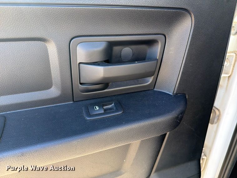 image for item NJ9052 2016 RAM 1500 Crew Cab pickup truck