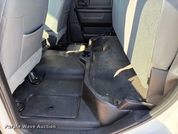 image for item NJ9052 2016 RAM 1500 Crew Cab pickup truck