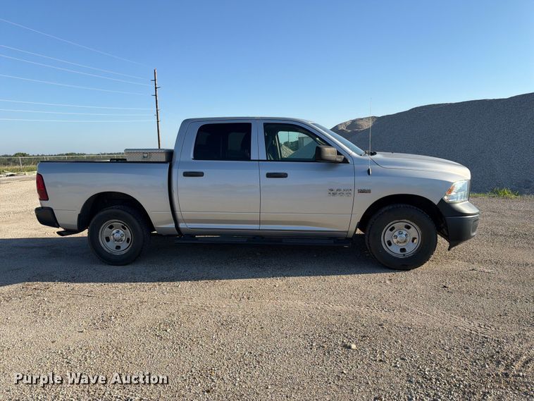 image for item NJ9054 2016 RAM 1500 Crew Cab pickup truck