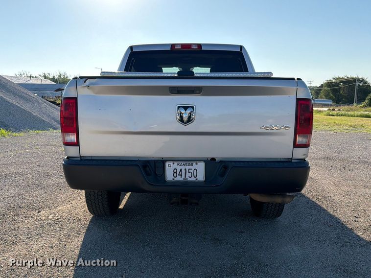 image for item NJ9054 2016 RAM 1500 Crew Cab pickup truck