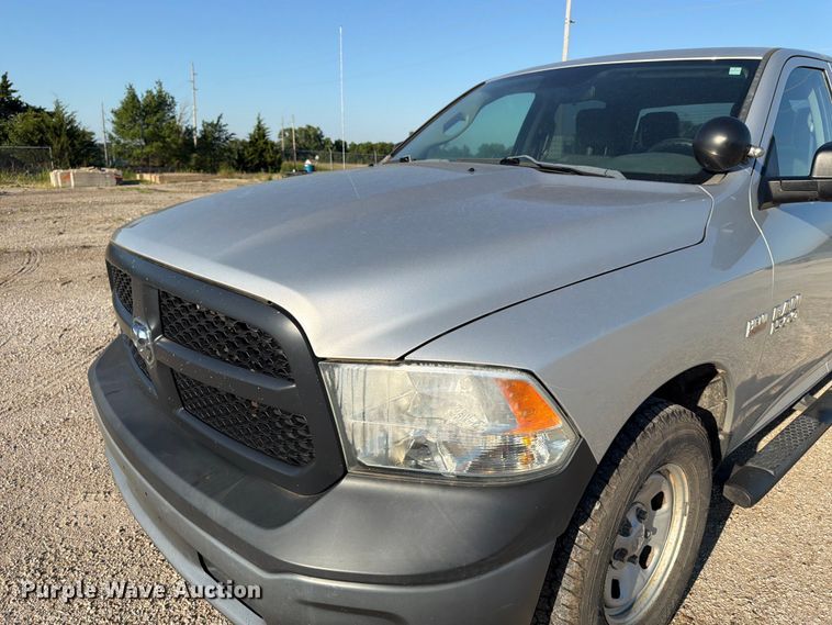 image for item NJ9054 2016 RAM 1500 Crew Cab pickup truck