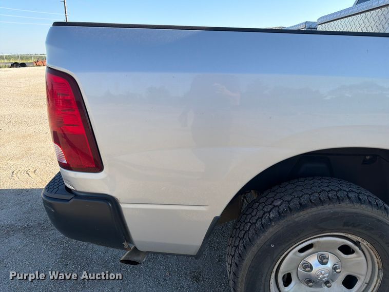image for item NJ9054 2016 RAM 1500 Crew Cab pickup truck