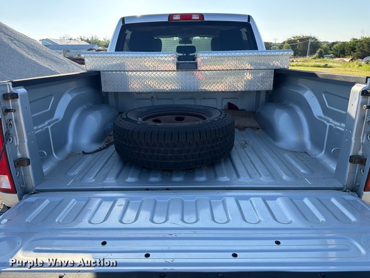 image for item NJ9054 2016 RAM 1500 Crew Cab pickup truck