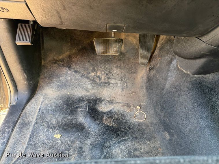 image for item NJ9054 2016 RAM 1500 Crew Cab pickup truck