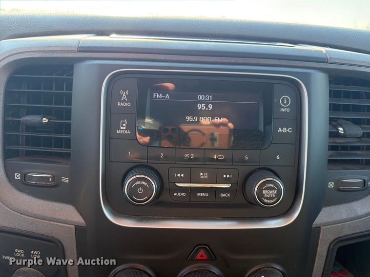 image for item NJ9054 2016 RAM 1500 Crew Cab pickup truck