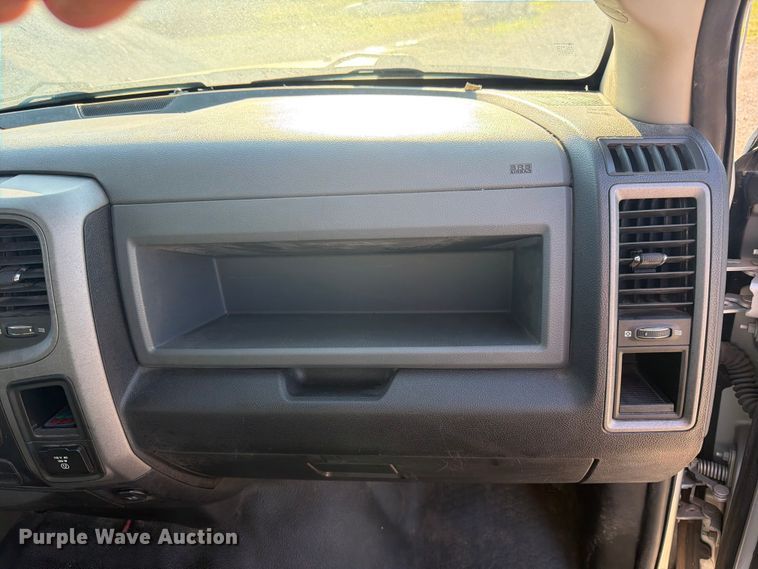 image for item NJ9054 2016 RAM 1500 Crew Cab pickup truck