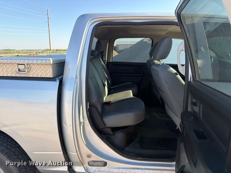 image for item NJ9054 2016 RAM 1500 Crew Cab pickup truck