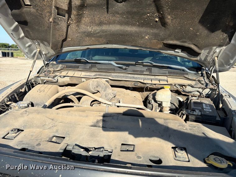 image for item NJ9054 2016 RAM 1500 Crew Cab pickup truck
