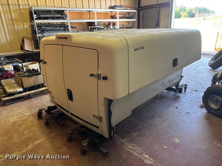 image for item NJ9056 Maranda M-170 topper