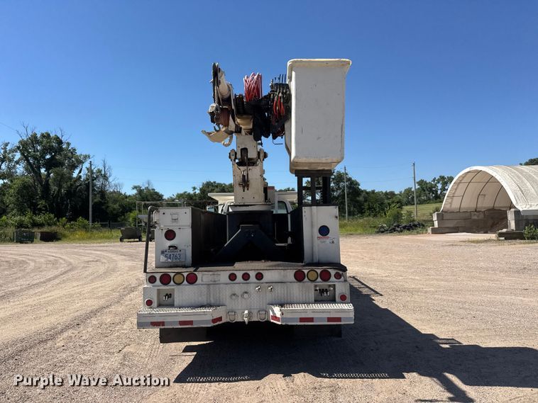 image for item NJ9058 1995 Ford F800 forestry bucket truck