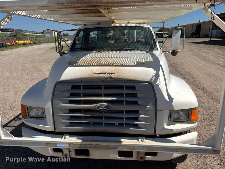 image for item NJ9058 1995 Ford F800 forestry bucket truck