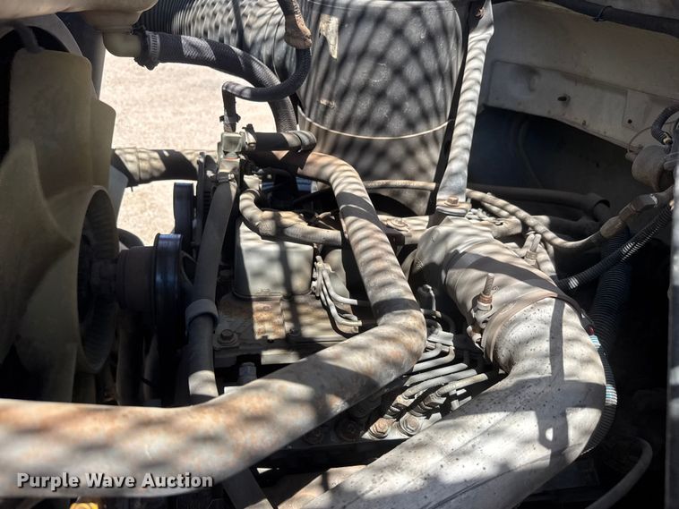 image for item NJ9058 1995 Ford F800 forestry bucket truck