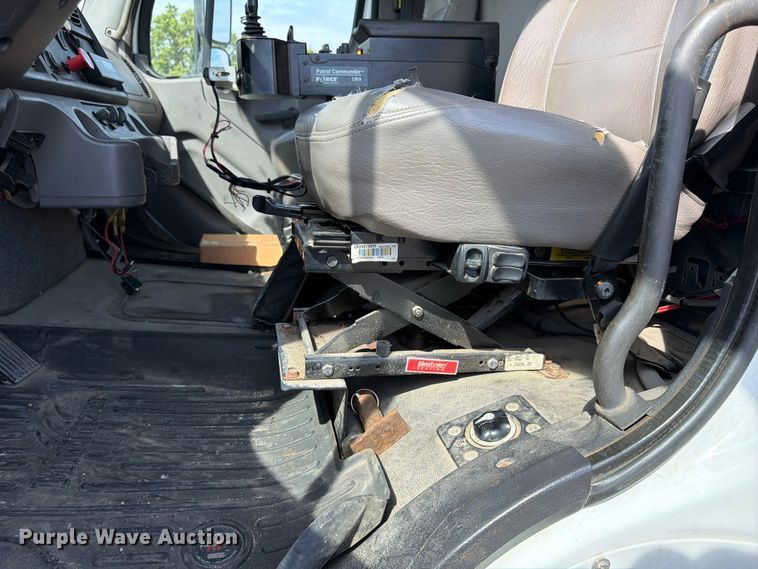 image for item NJ9078 2012 Freightliner Business Class M2 dump truck