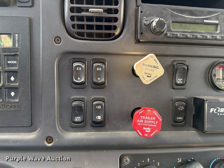 image for item NJ9078 2012 Freightliner Business Class M2 dump truck