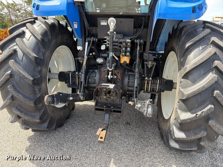 image for item NJ9084 2020 New Holland TS6.110 MFWD tractor