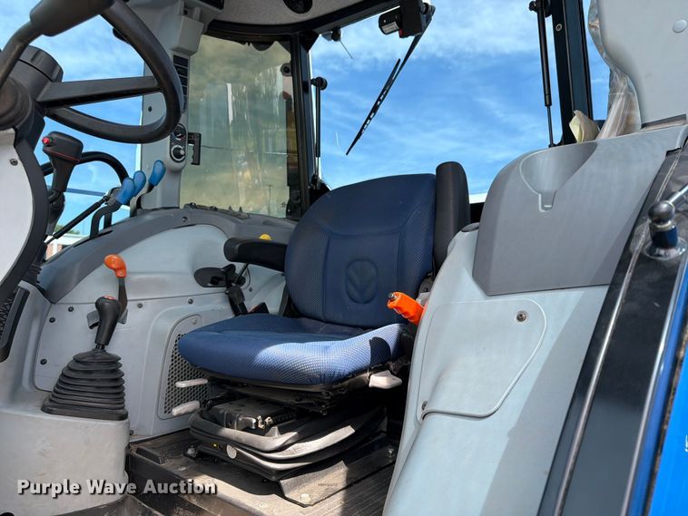 image for item NJ9084 2020 New Holland TS6.110 MFWD tractor