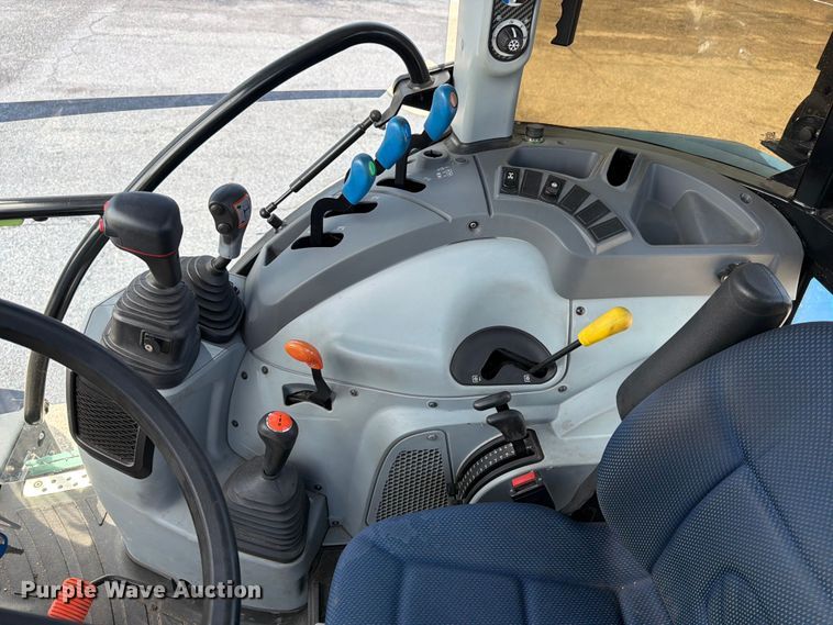 image for item NJ9084 2020 New Holland TS6.110 MFWD tractor